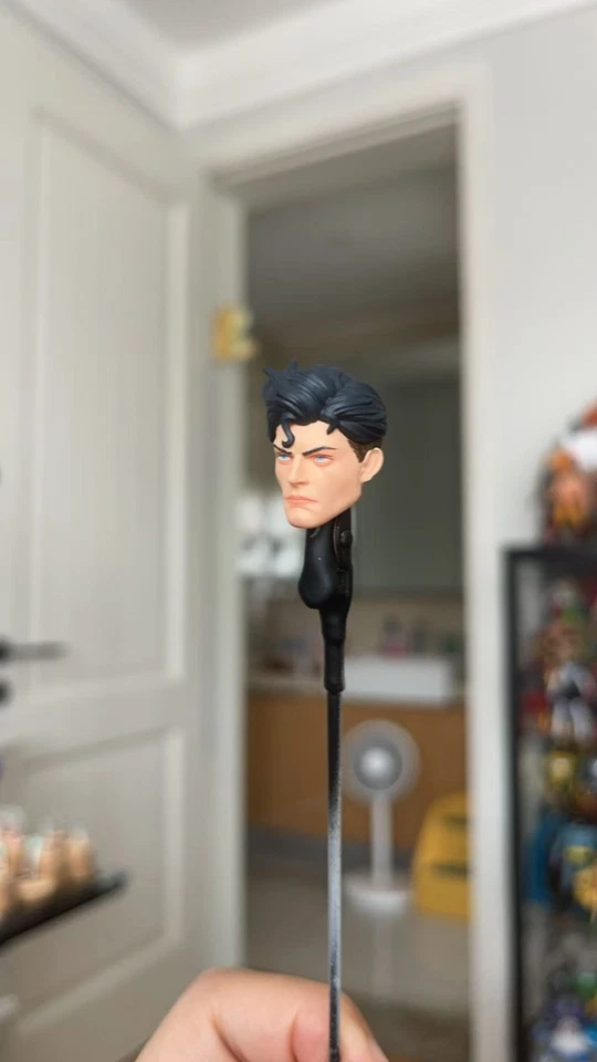 Óculos Superboy esculpido com cabeça 1:12 para corpo de boneco de ação mafex masculino 6" - Imagem 3 de 3