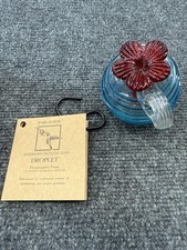 Mała kropla ręcznie dmuchana szklana karmnik dla kolibrów z recyklingu