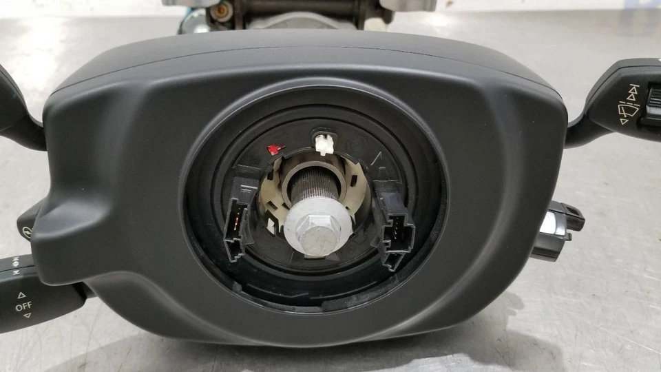 07 MONTAJE COLUMNA DIRECCIÓN BMW M6 E63 Foto 4 de 4