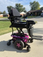 QUANTUM EDGE 3 ILEVEL Features: LIGHTS - TILT- RECLINE - LEG LIFT