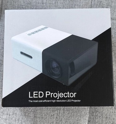  NEU LED Projector Mini Beamer  TFT LCD 320x240 24-60 Zoll Multimedia Player