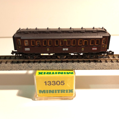 PASSENGER CAR 3 AXLE 3rd CLASS 951 K.P.E.V. ERA I MINITRIX 13305 (H017)