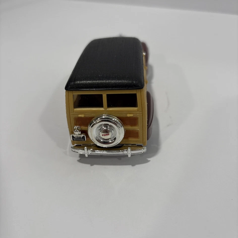 Ford Woody 1948 Yat Ming 1/43 color borgoña y madera Foto 3 de 4