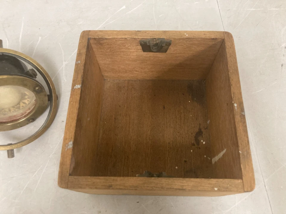 WWII JAPANESE VINT NIPPON KOKAI KEIKI LTD SHIP'S BINNACLE LIQUID COMPASS/WD CASE - Image 3 of 4