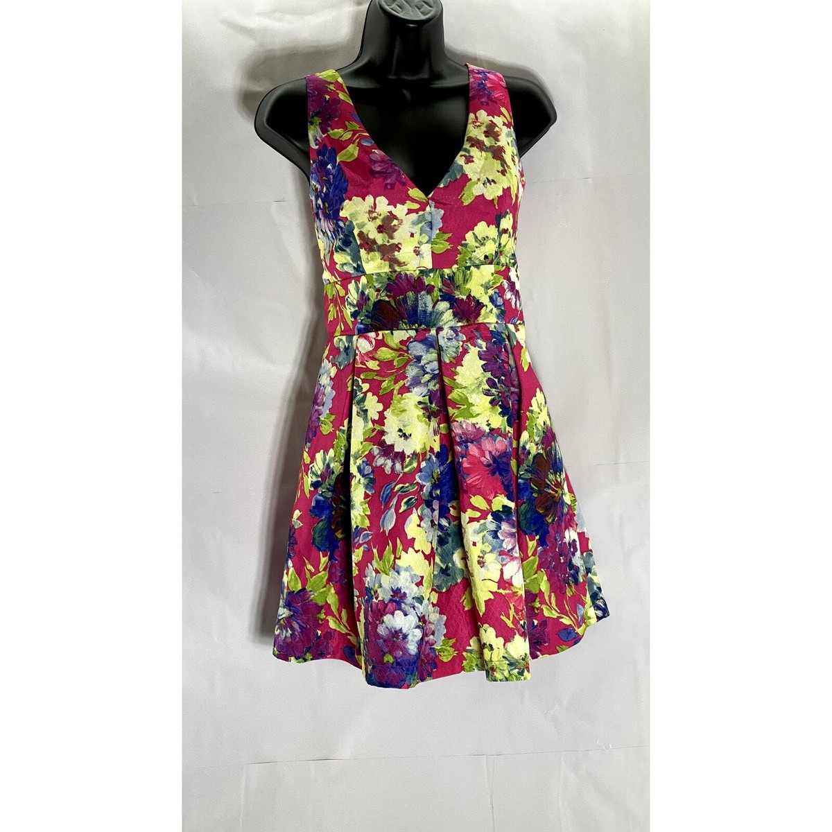 LUXXEL Women's Multicolor Floral Print V-Neck Back-Bow Pleated Mini Dress  SZ L