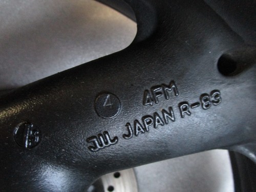 Yamaha YZF 1000 R Thunderace Felge hinten Hinterrad 5,5 x 17 Bremsscheibe 5,8mm - Picture 7 of 9