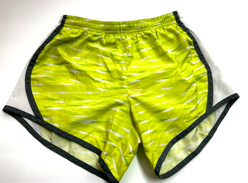 Nike DRI-FIT Tempo Shorts kids Size L green Yellow