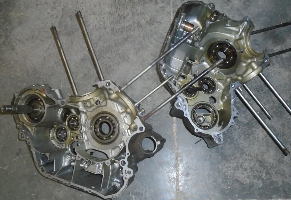 Yamaha XV750 XV 750 1992 Virago caja de motor carcasa manivela bloque de motor engranaje de transmisión Foto 2 de 4