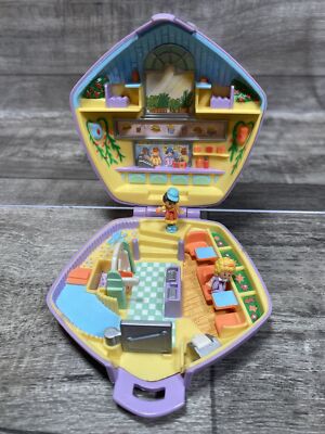 POLLY POCKET - FAST FOOD RESTAURANT - 1992 - Polly s Left Arm Broken