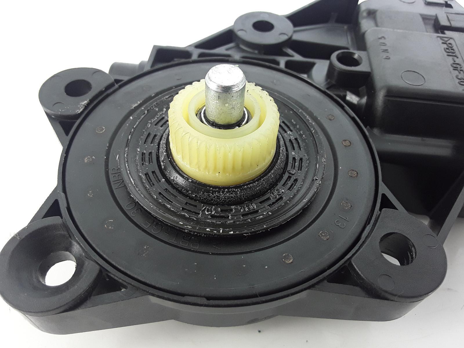 BMW MINI R55 R56 Front Right Window Reg Lifter Drive Motor 2 Pin 