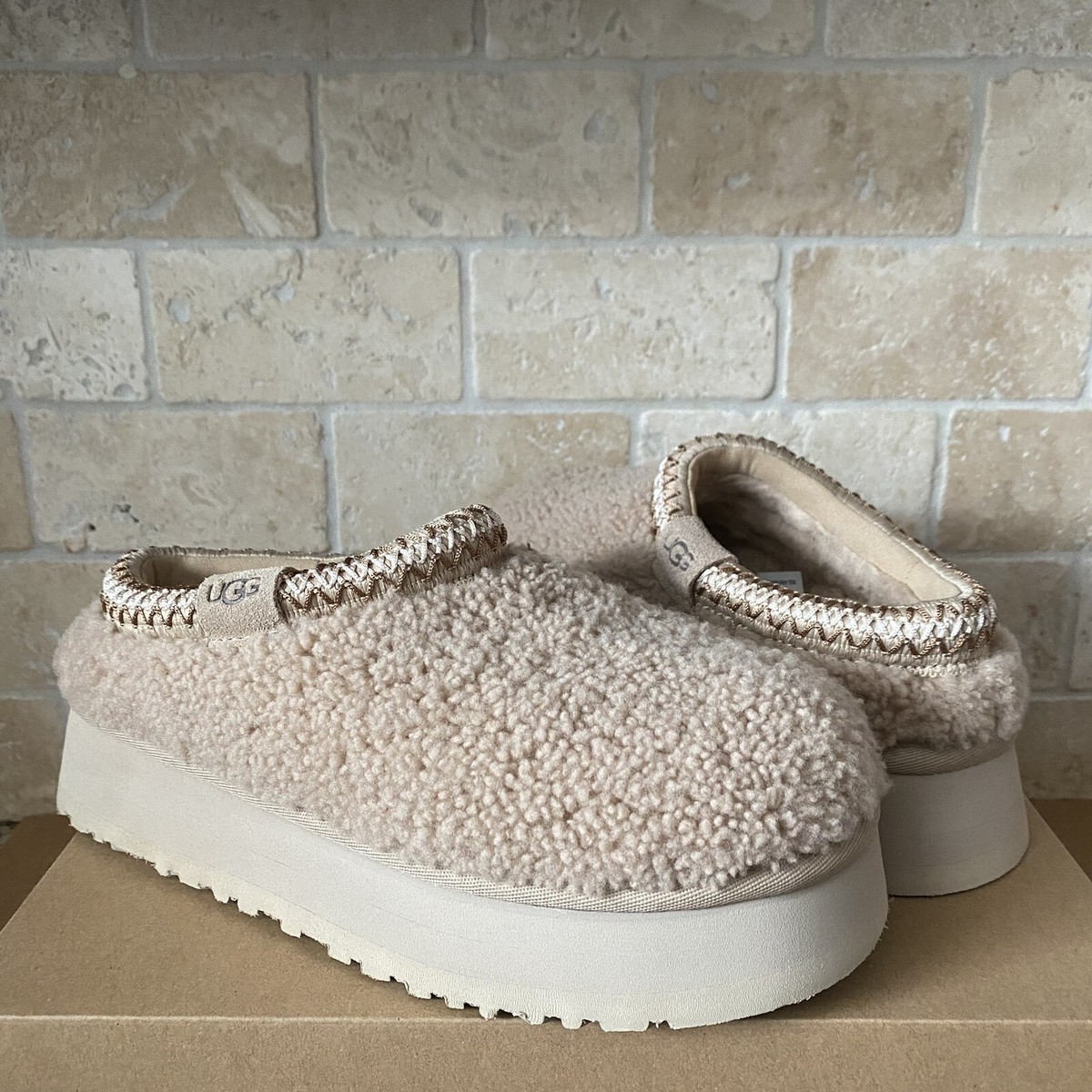 UGG WOMEN TAZZ MAXI CURLY SAND PLATFORM SLIPPERS SHOES WOMEN SIZE