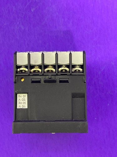 Moeller DILEM-10 Contactor 110 V 50Hz 120V 60Hz, 20A - Picture 7 of 8