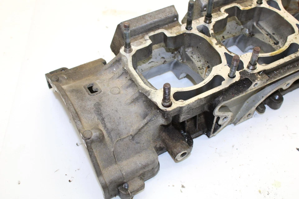 Yamaha Sx600r 2002 OEM cárter superior 8 canales-15100-03-00 Sy87 Foto 3 de 4