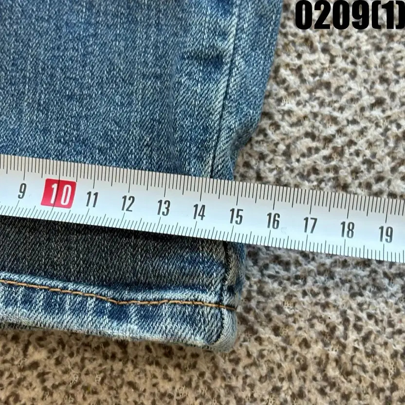 Tommy Hilfiger Vintage Wash Denim Jeans, Size 28