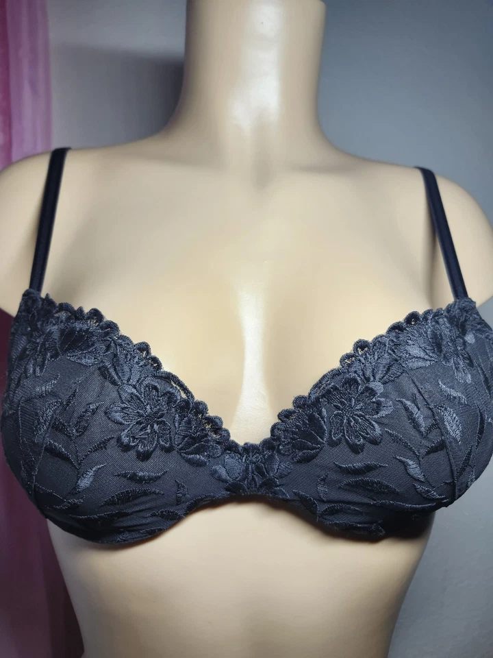 Wonderbra Extravagance Bra 36A Style 7492 Black Embroidered Lace Push Up  - Image 3 of 4