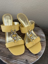 Anne Klein EUC Silver Decoration Yellow Shoes Size 6