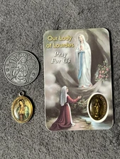 Lot of 3 religious items Holy Card, Guardian Angel Coin, Virgin Mary Medal