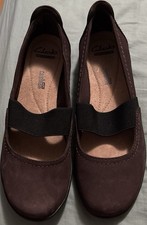 Clarks Women's Medora Ally Dark Brown Nubuck Shoe Size 8