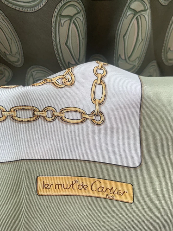Y2# Vintage Les Must de Cartier Scarf – Green Gold Chain Logo Print – Paris Luxr - Image 3 of 4