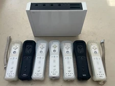 Nintendo Wii Console + 7 Wii Remotes - ALL ITEMS BROKEN & SOLD AS IS / FOR PARTS