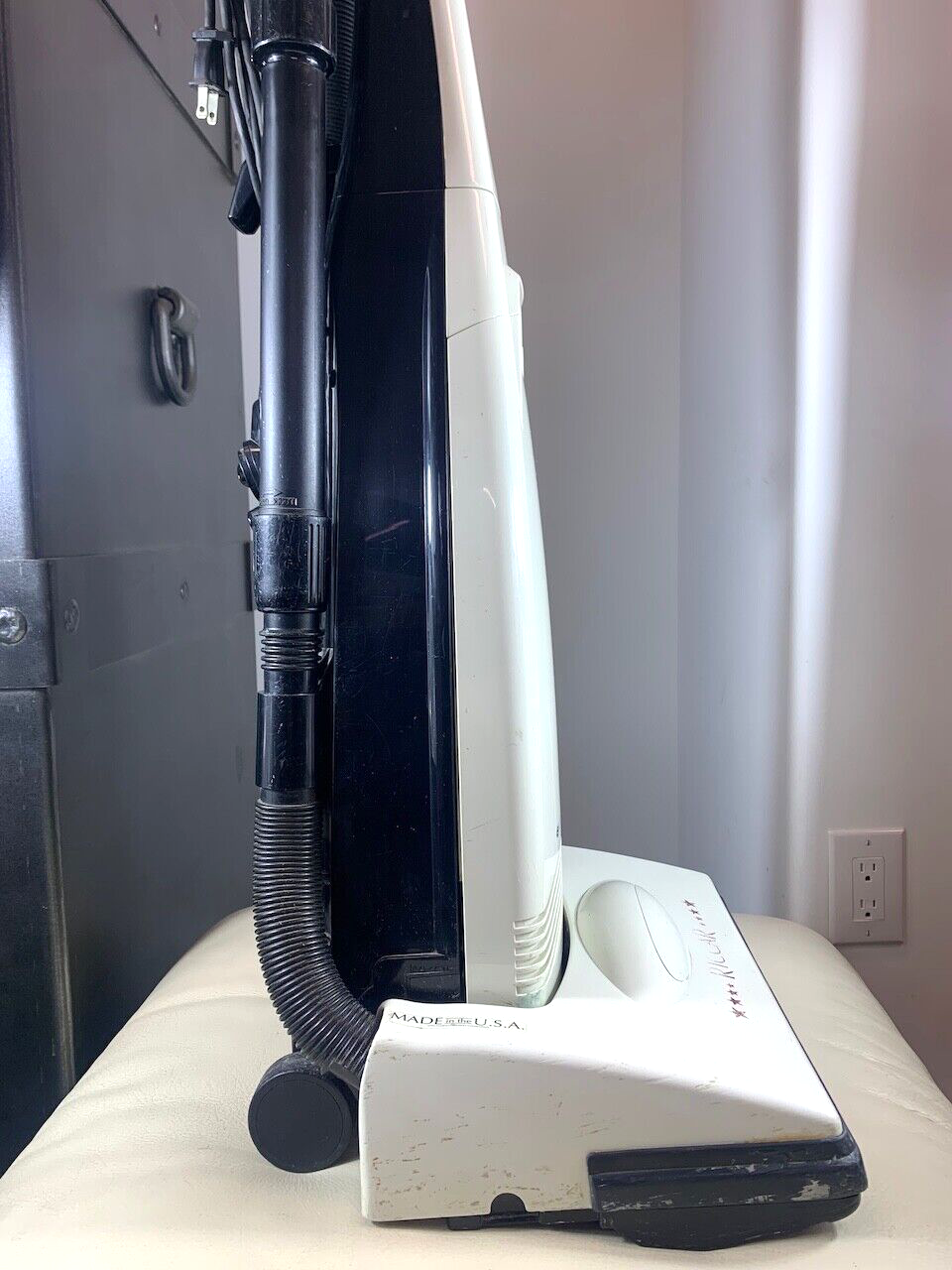 RICCAR Vibrance Upright Vacuum Cleaner White VIBCL.USA Made in America