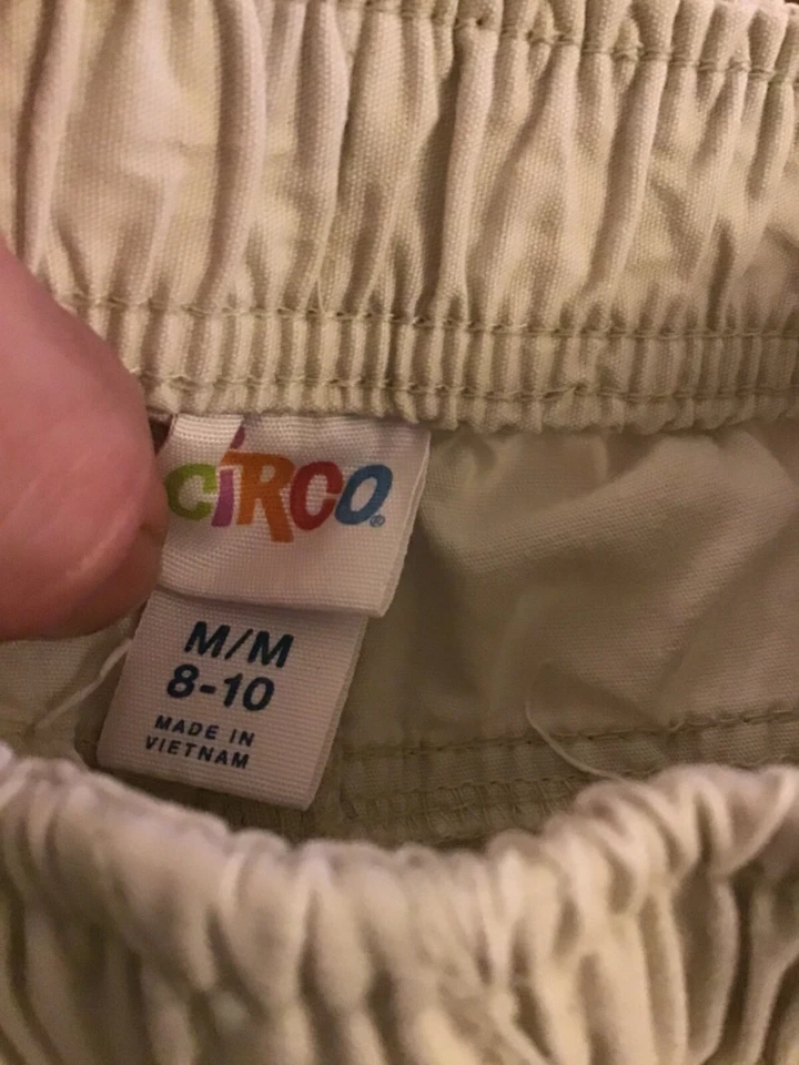 Circo Boys Khaki Shorts Size M 8-10 Beige In Excellent Used Condition - Image 3 of 4