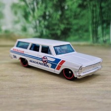 Hot Wheels '64 Chevy Nova Wagon Diecast Model Car 1/64 (87) Excellent Condition