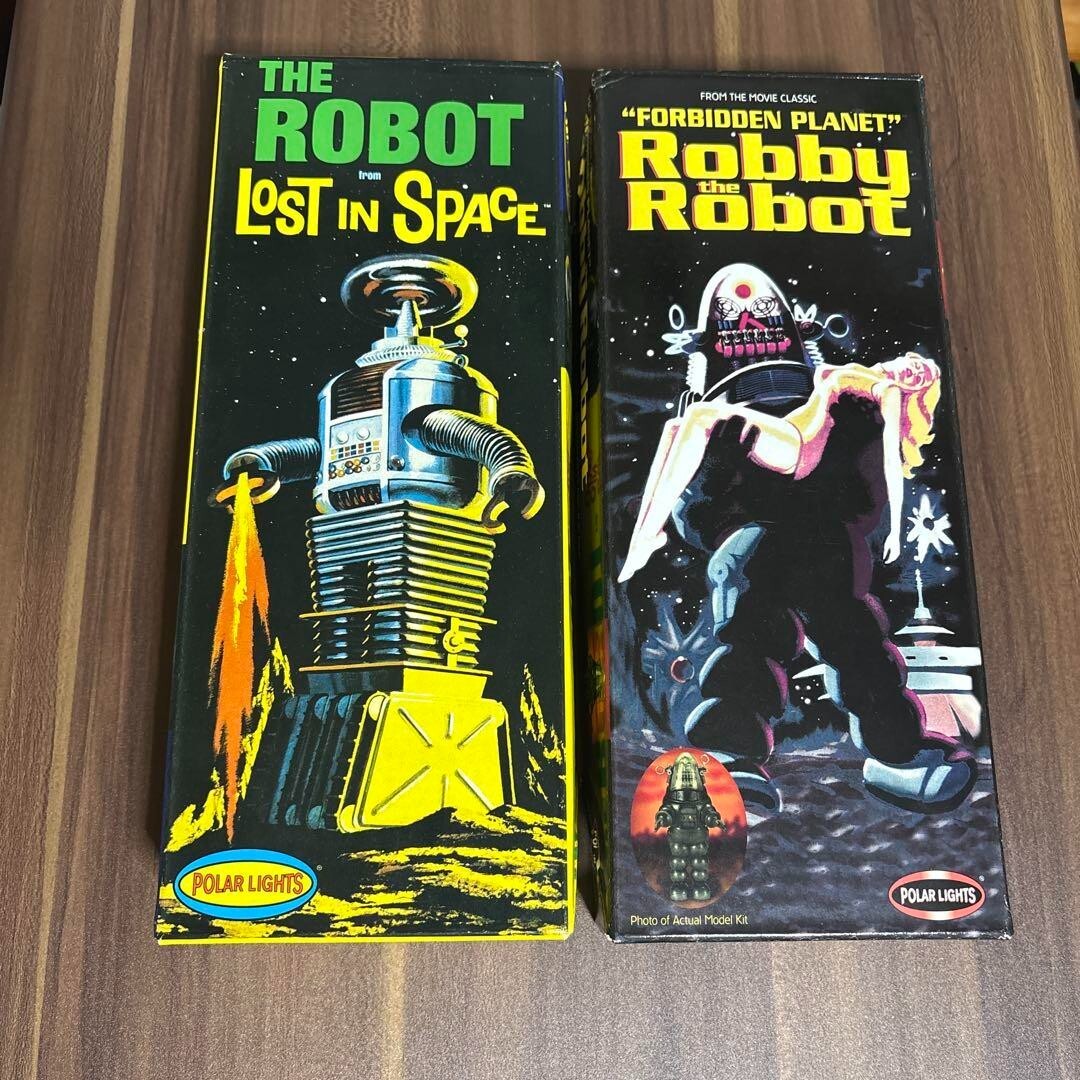 ROBBY THE ROBOT2体セット Lost in Space Robot & Robbie the Robot Plastic Model SET OF 2 LOST