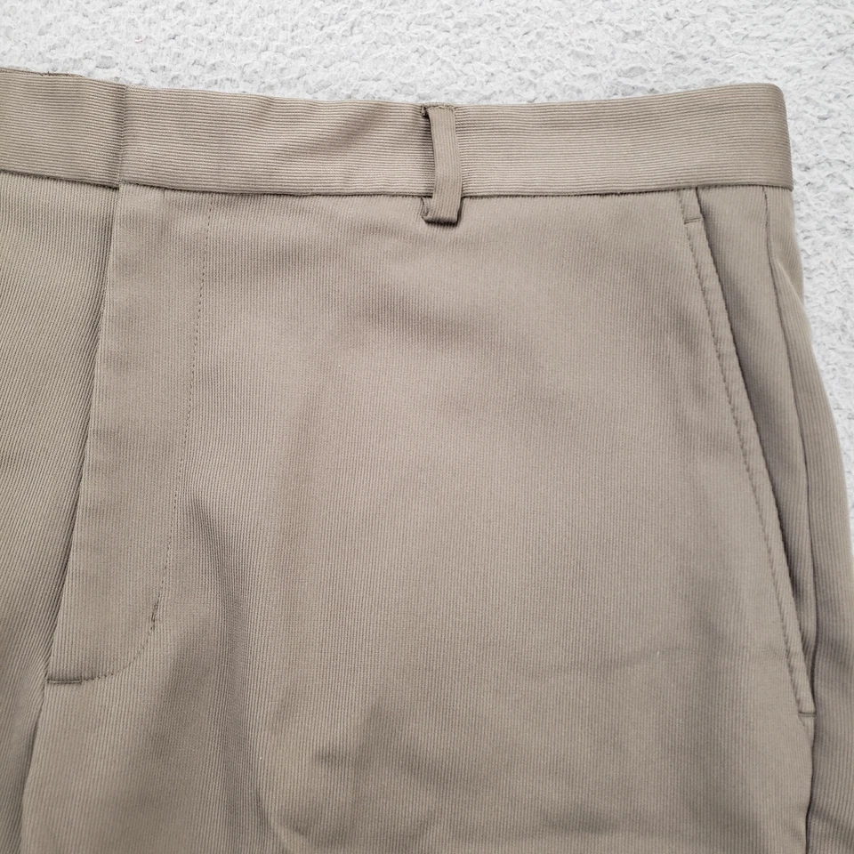 Pantalones Cortos Walter Hagen Para Hombre 38 Marrón Golf Clásicos tiro Medio Frente Plano Exterior Foto 3 de 4
