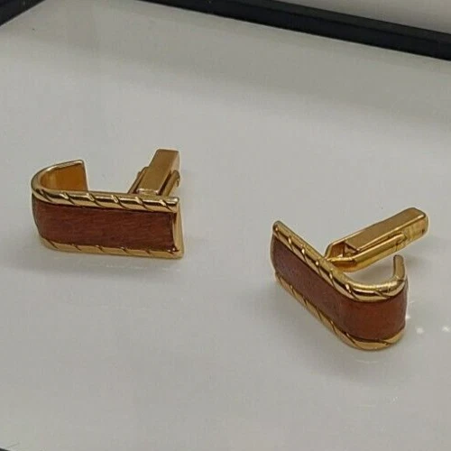 VTG Men's Swank Gold-Tone Leather Curved Cufflinks Foto 3 de 4
