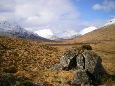 Photo 6x4 Split boulder in Glen Kingie River Kingie/NN0297 A boulder lef c2009