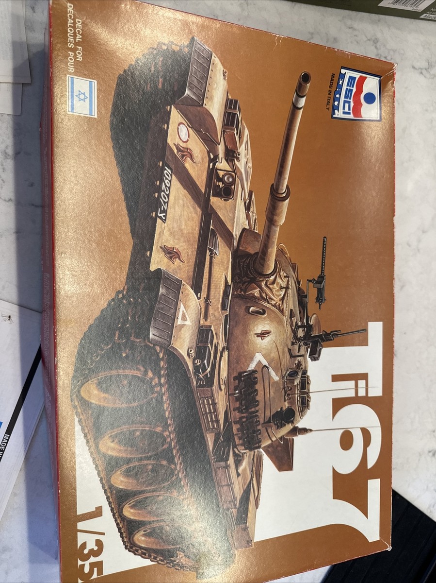 キング Ti67 Main Battle Tank w/Israeli Markings - 1/35 ESCI
