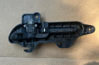 Tesla Model 3 Right Door Handle 1081832-00-J Rev1 | Genuine OEM