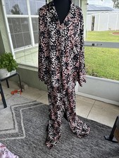 Victoria  s Secret PJ Silk Long Sleeve Black Pink  White Flowers Size 2XL