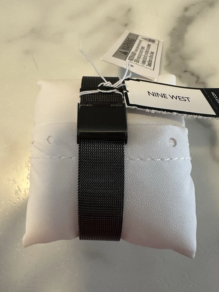 Relógio floral Nine West - Imagem 2 de 3