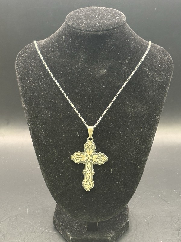 Estate Signed MEXICO CII 925 Sterling Silver Cross Pendant & Necklace Crucifix