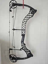 Mathews Helim Heli-m Compound Bow