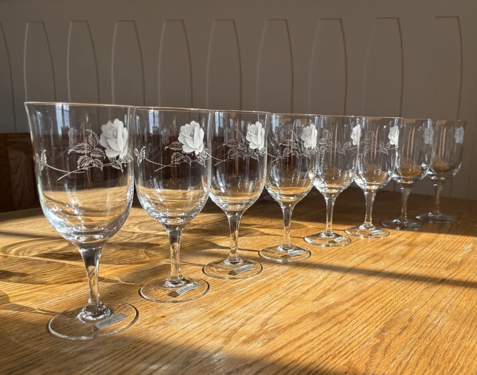 Juego de vasos de cristal de plomo rosa grabados Noritake Virtue 868 15 piezas Japón 8 agua 7 vino Foto 4 de 4