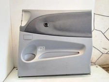 Porte arrière et accessoires Toyota PREVIA