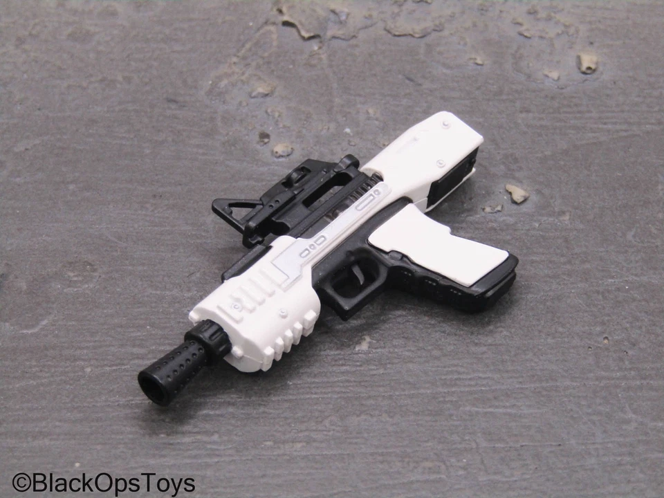 1/6 Scale Toy First Order Stormtrooper - SE-44C Blaster Pistol - Image 3 of 4
