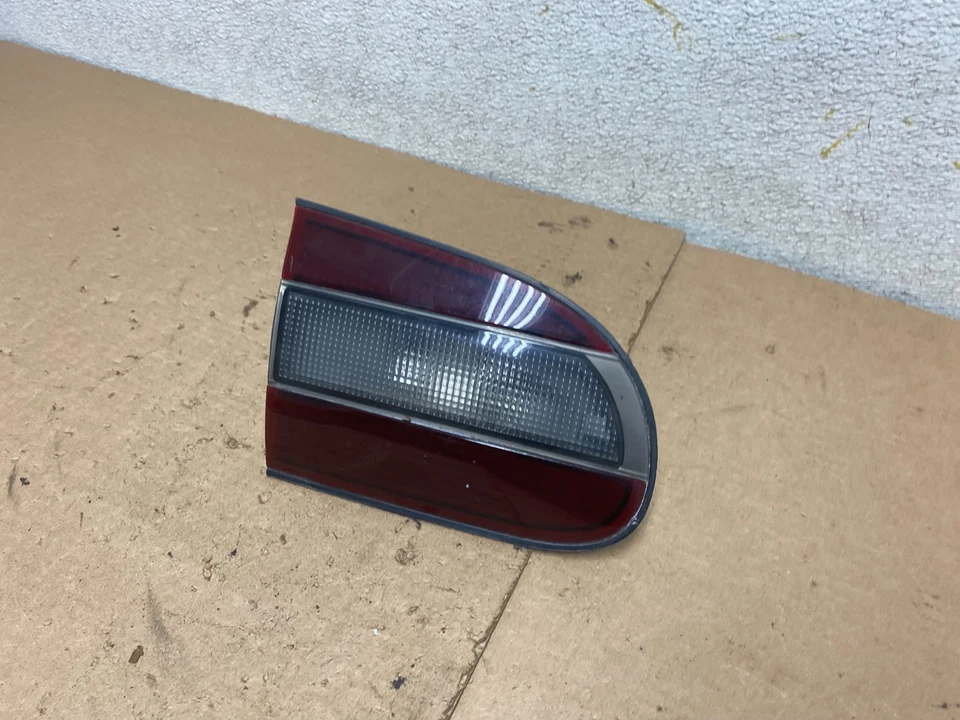 1993 to 1997 Chevrolet Geo Prizm Left Driver LH Side Inner Tail Light OEM P5363 - Image 2 of 4
