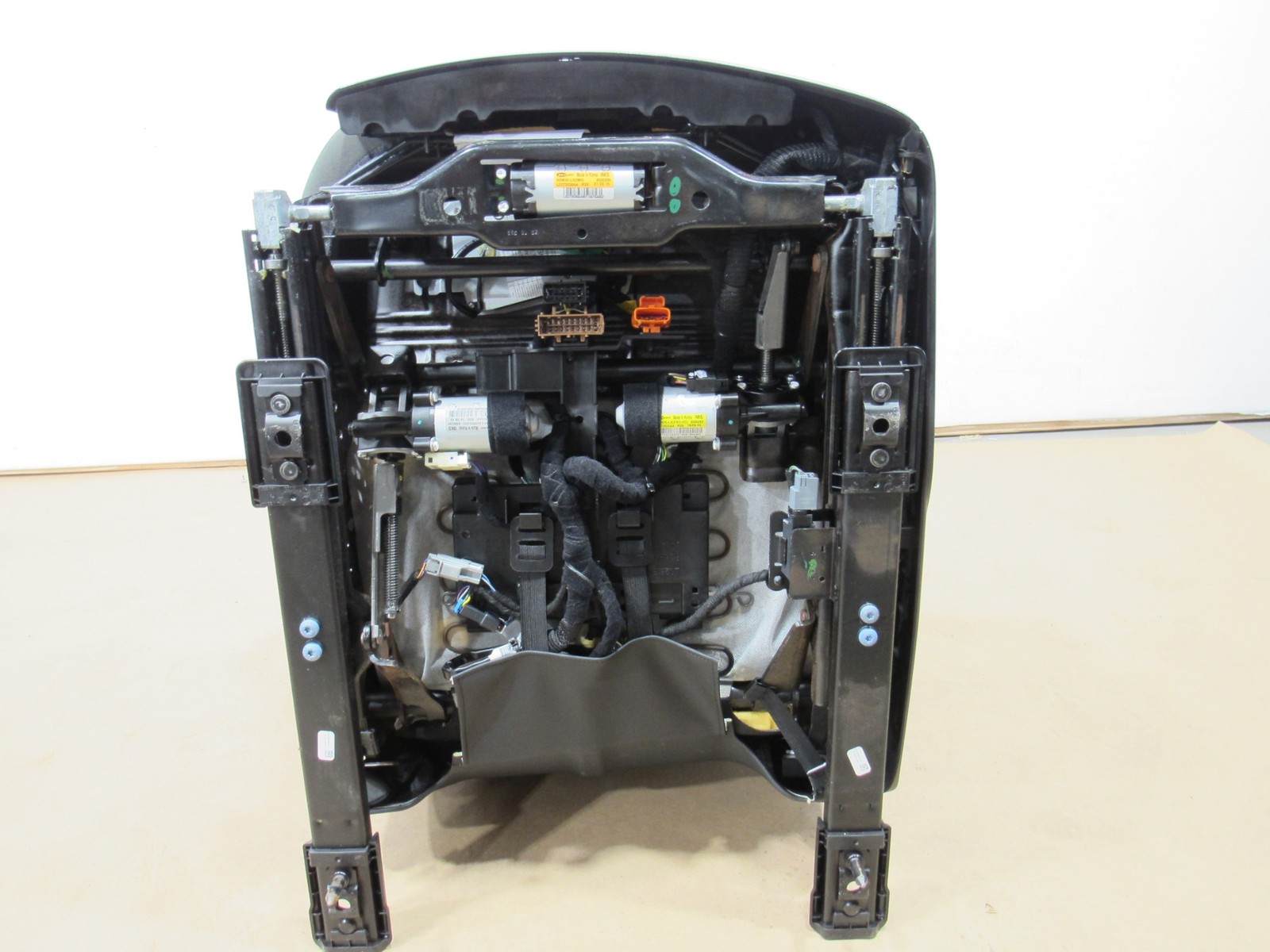 14-19 Maserati Quattroporte 2016 Front Left Driver Seat Cushion Assembly ;:M