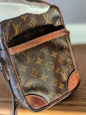 1988 Danube Leather Crossbody bag Louis Vuitton Brown
