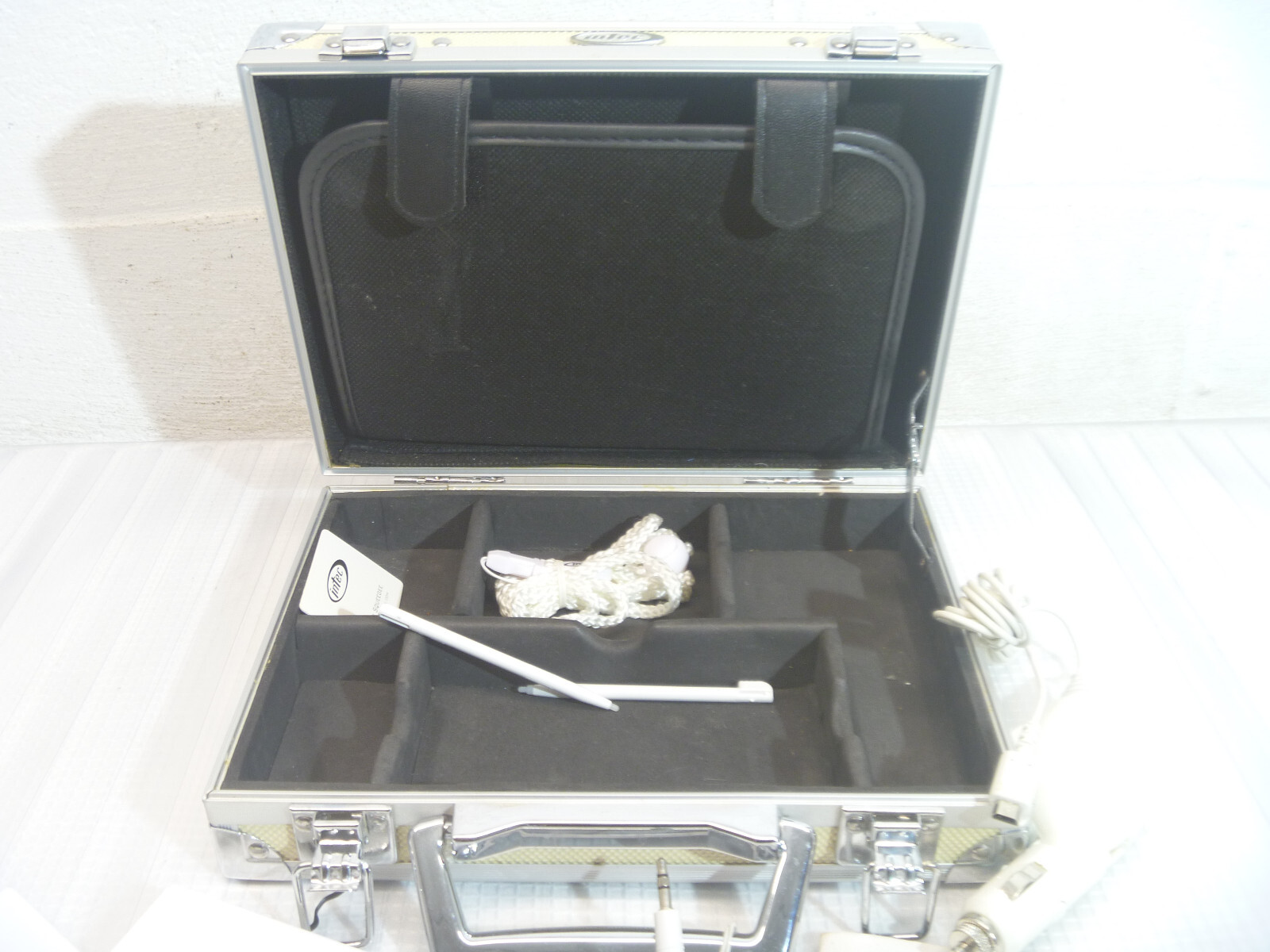 Ds Lite Intec Metal Pro Game Kit Hard Carrying Case & Accessories Nintnedo eBay