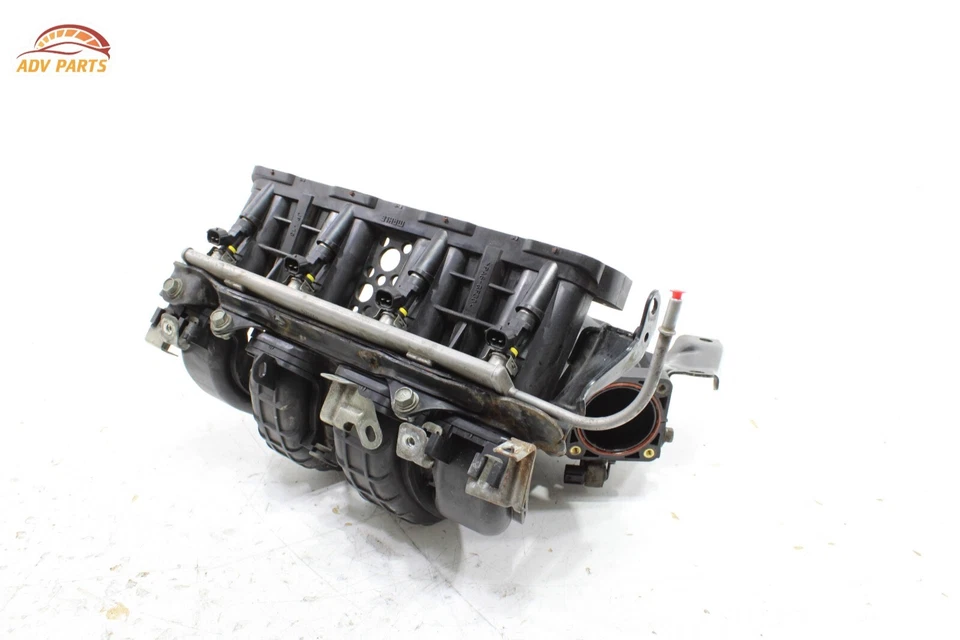 MITSUBISHI OUTLANDER 2014-2020 2,4 L MOTOR COLECTOR DE ADMISIÓN DE AIRE Y RIEL DE COMBUSTIBLE OEM Foto 3 de 4