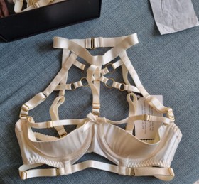 Bordelle Ivory Adjustable Bondage Shelf Bra Medium NWT