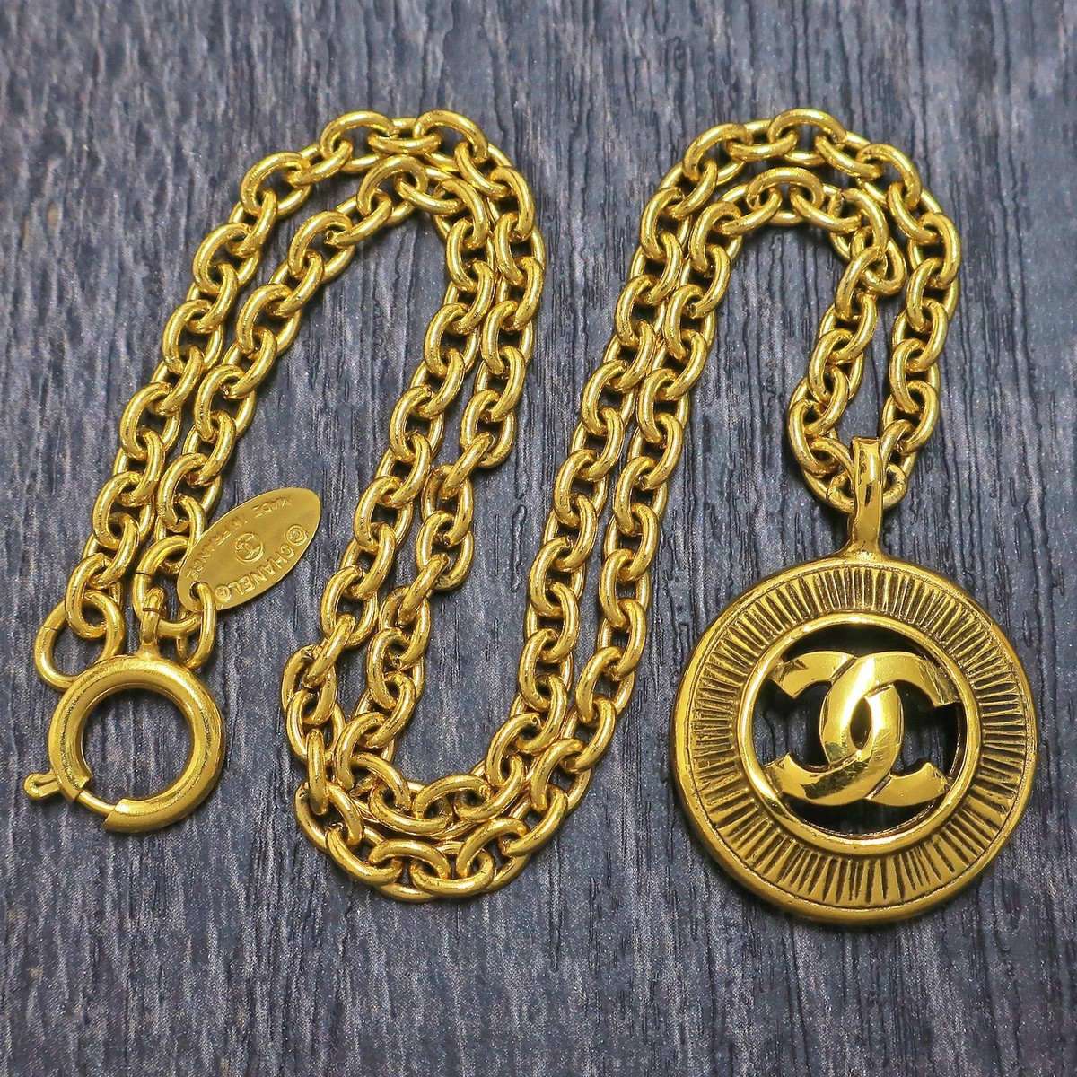 CHANEL Gold Plated CC Logos Round Charm Vintage Necklace Pendant