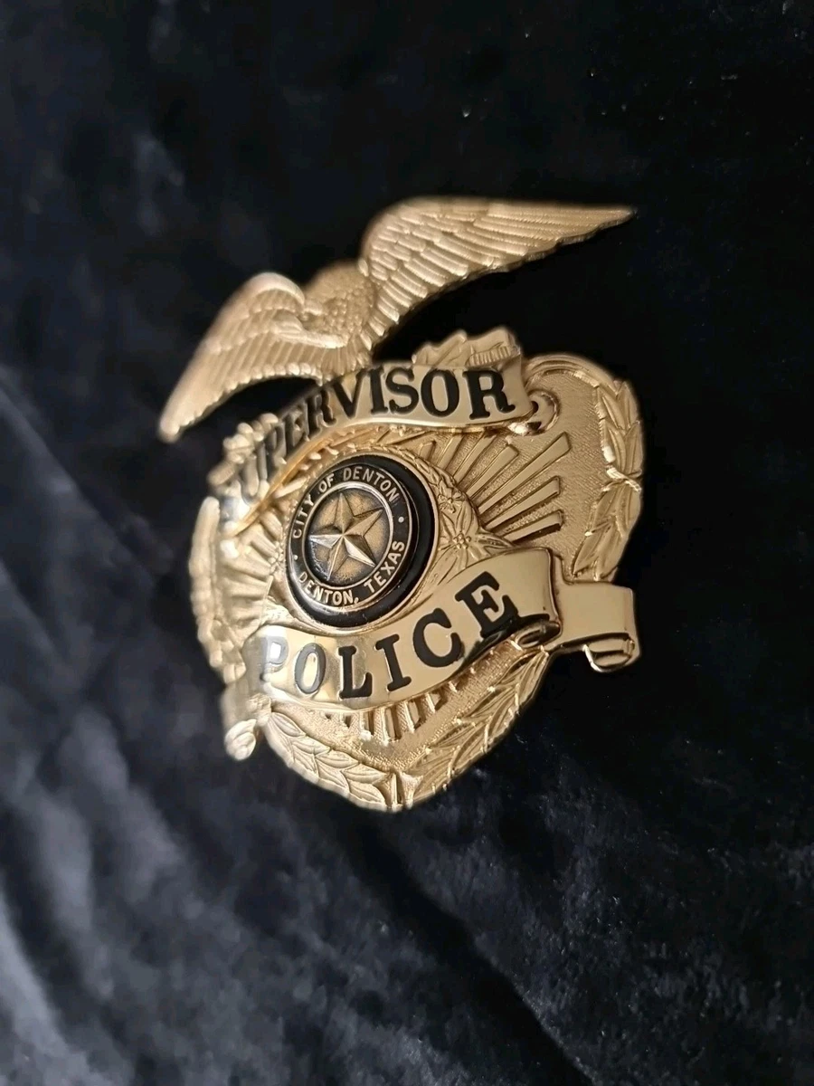 Original US obsolet"Supervisor Police" Hat Badge mit Hallmark von "Sun Badge Co"