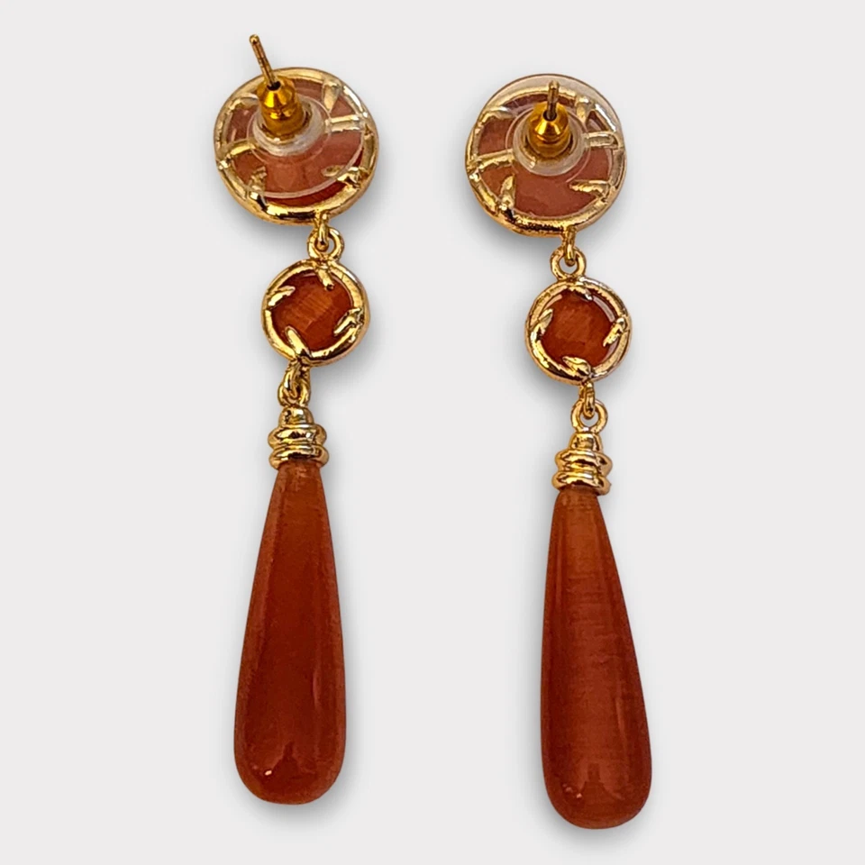 PENDIENTES LÁGRIMA KENNETH JAY LANE KJL RESINA ROSA CHAPADOS EN ORO 22K  Foto 4 de 4