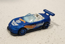 2018 Hot Wheels Nightburnerz 3/10 '15 Mazda MX-5 Miata Blue Mad Mike DHP05